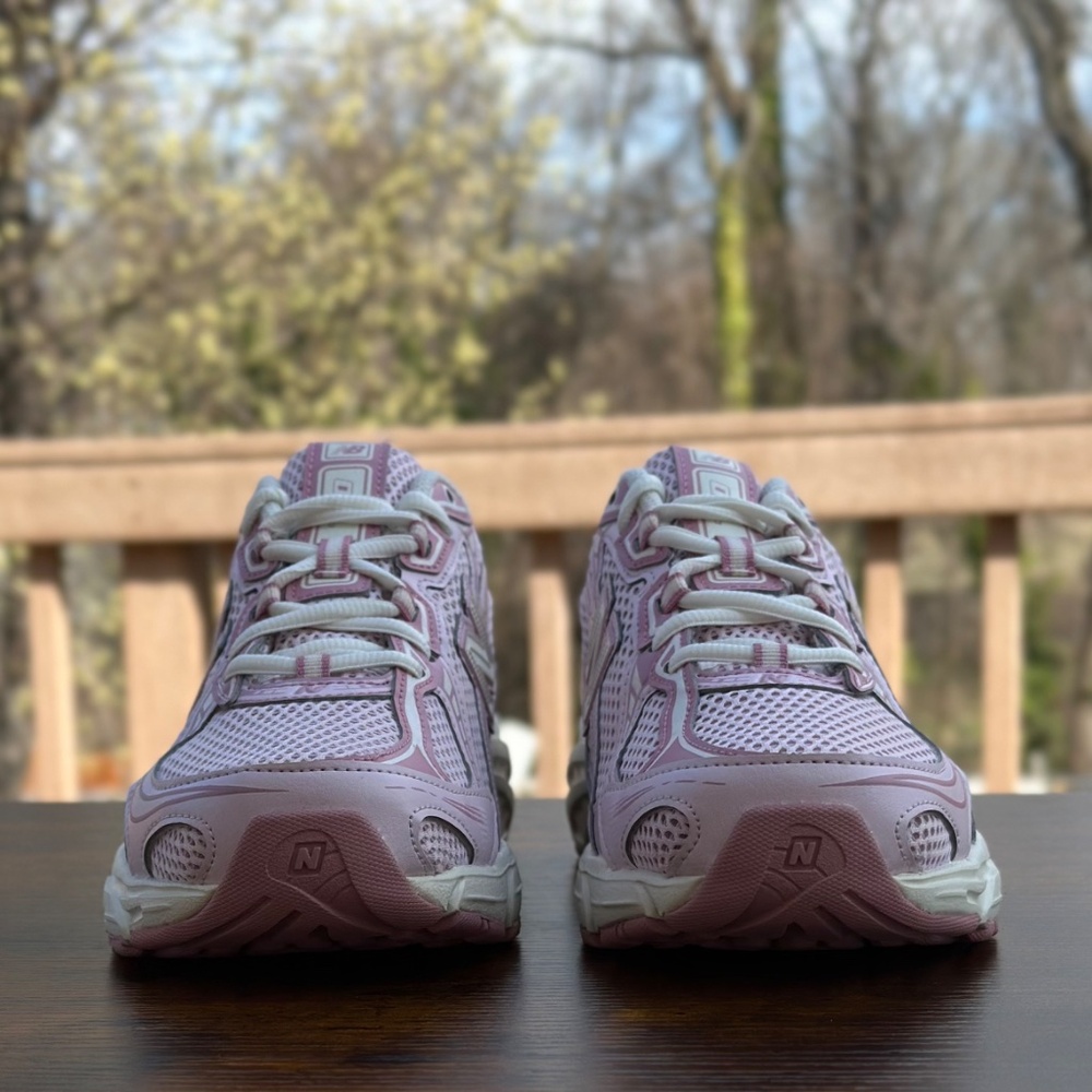 New Balance Pink and White Women's Sneakers - Picture 4 of 9